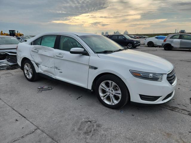 2016 FORD TAURUS SEL 1FAHP2E86GG153823