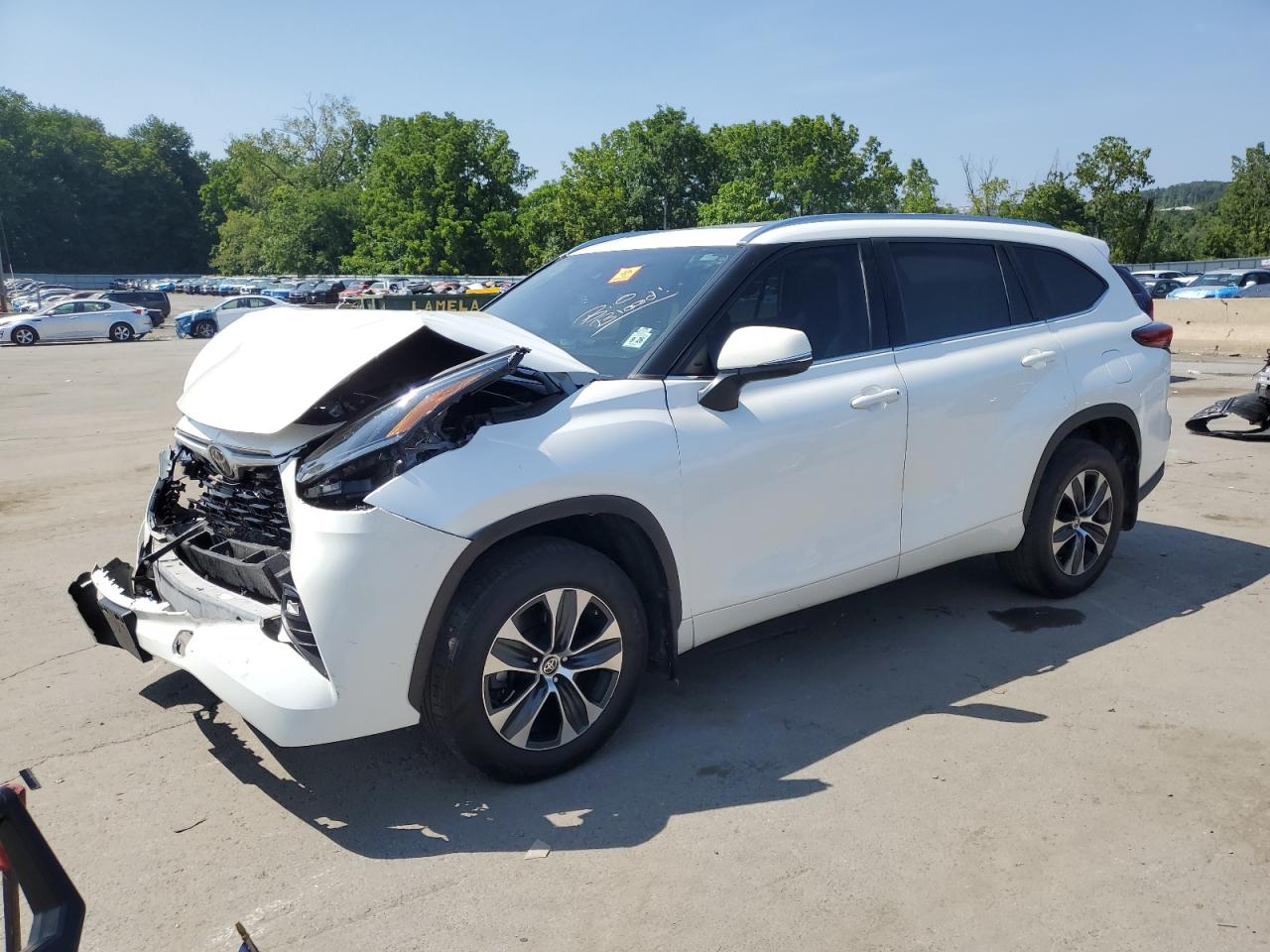 Lot #3290035268 2021 TOYOTA HIGHLANDER