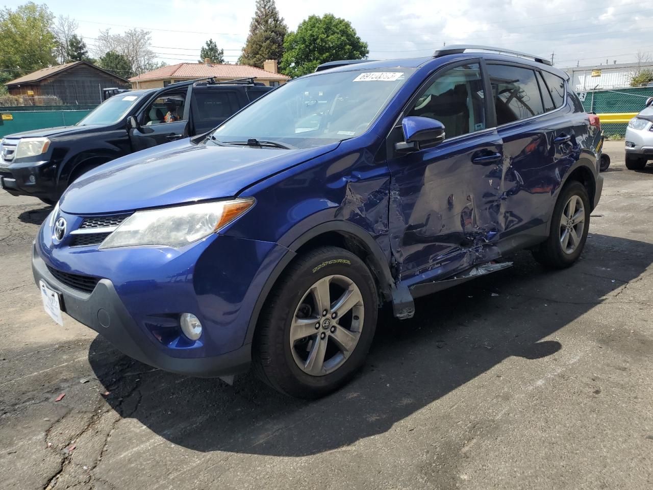 TOYOTA RAV4 XLE