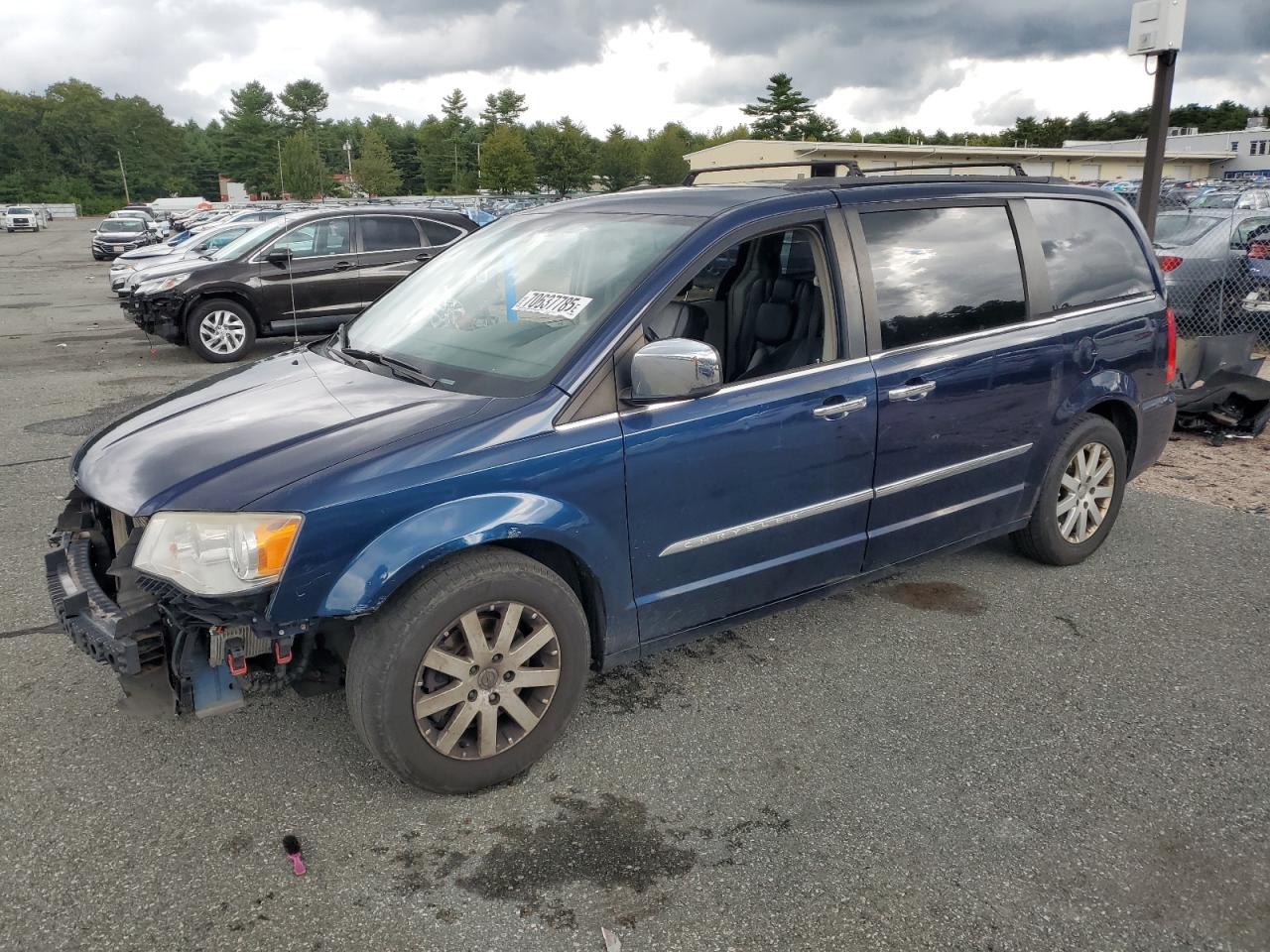 CHRYSLER TOWN & COUNTRY TOURING L