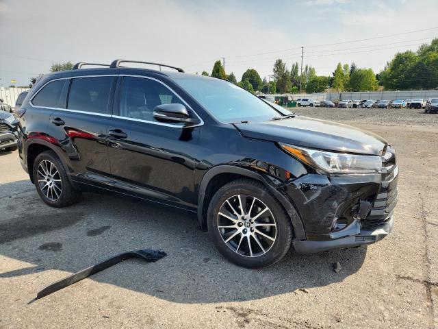 2017 TOYOTA HIGHLANDER SE 5TDJZRFH3HS361064