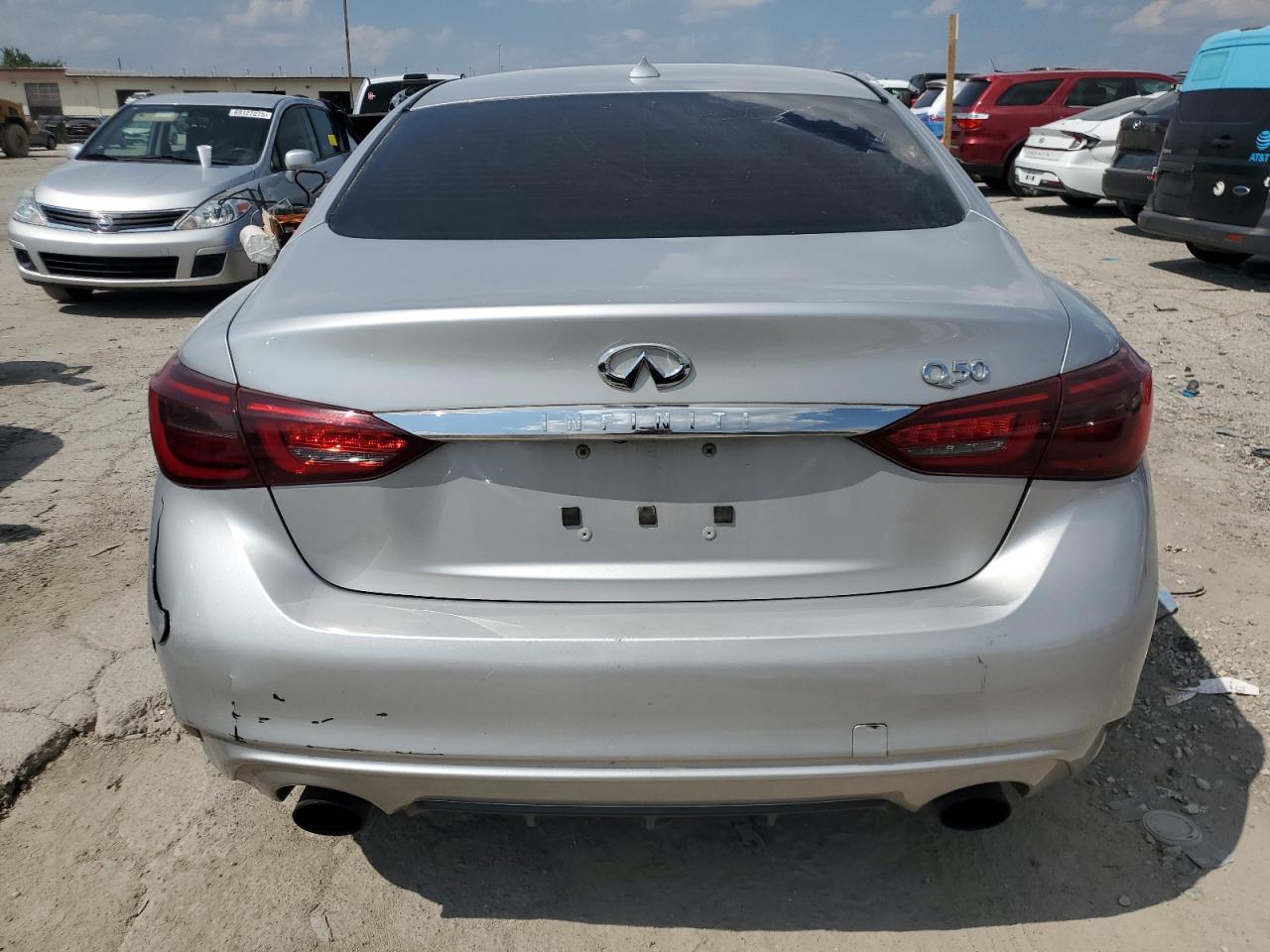INFINITI Q50 LUXE