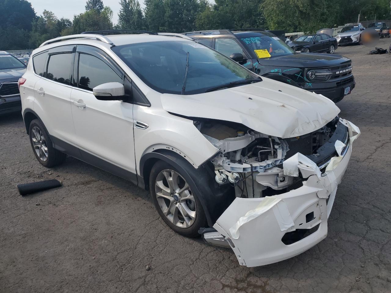 FORD ESCAPE TITANIUM