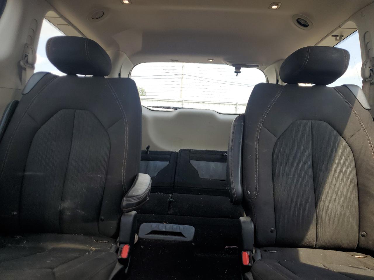 CHRYSLER PACIFICA TOURING