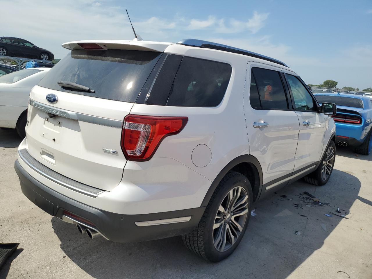 FORD EXPLORER PLATINUM