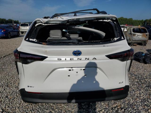 2025 TOYOTA SIENNA XLE 5TDJRKEC2SS269318