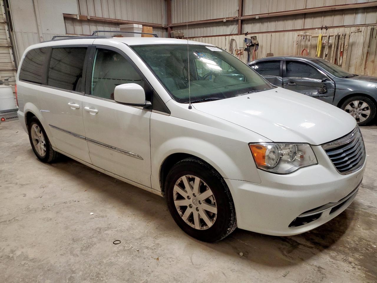 CHRYSLER TOWN & COUNTRY TOURING