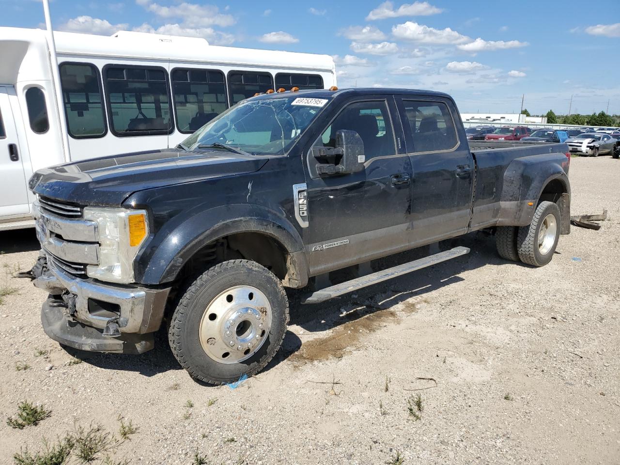 Lot #3242695114 2017 FORD TRUCK F450 CREW C PU 4X4 D
