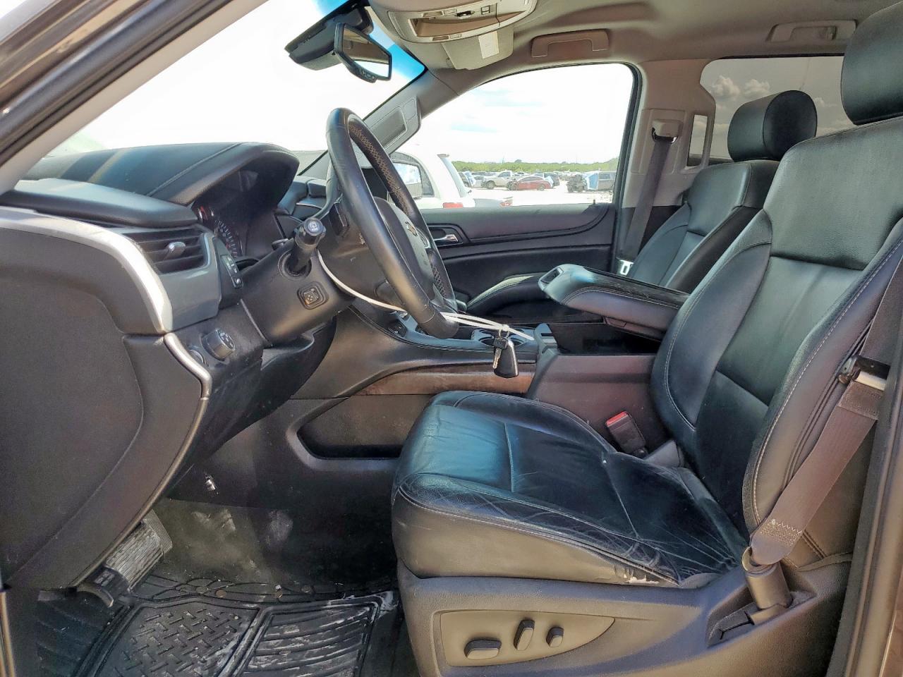 CHEVROLET TAHOE C1500 LT