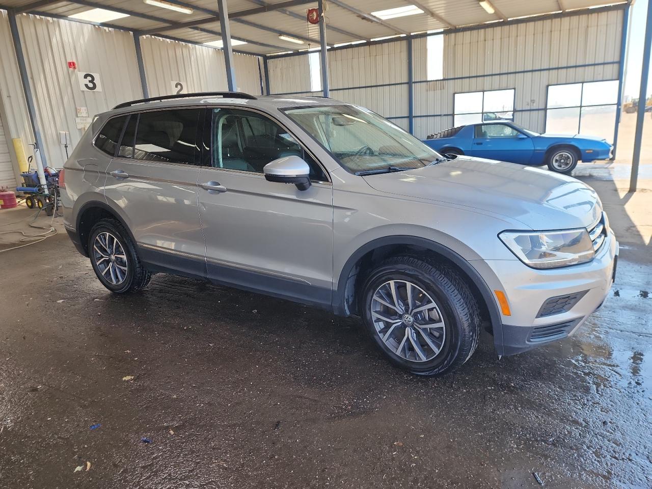 VOLKSWAGEN TIGUAN SE