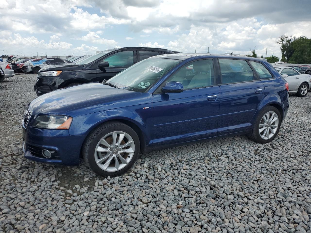 AUDI A3 PREMIUM