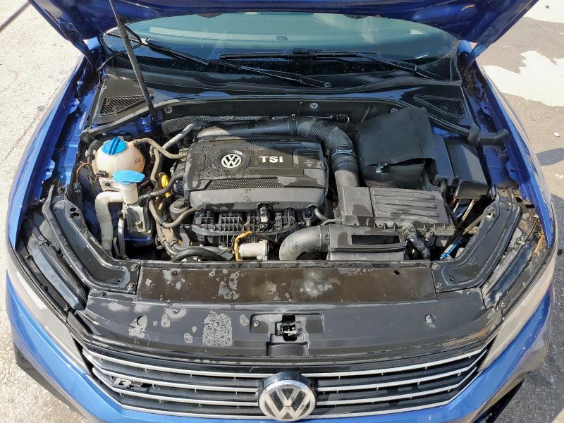 2017 VOLKSWAGEN PASSAT R-L 1VWDT7A39HC023083