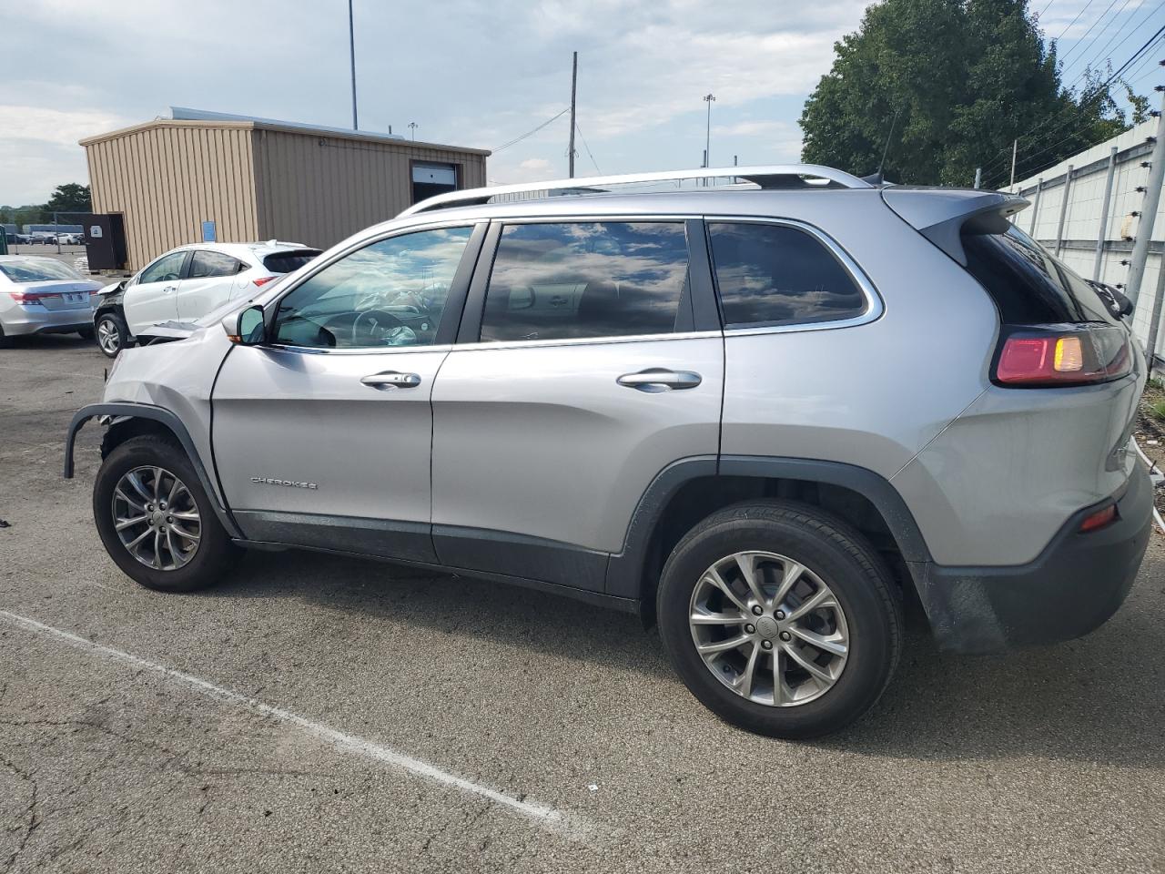 JEEP GRAND CHEROKEE LATITUDE PLUS