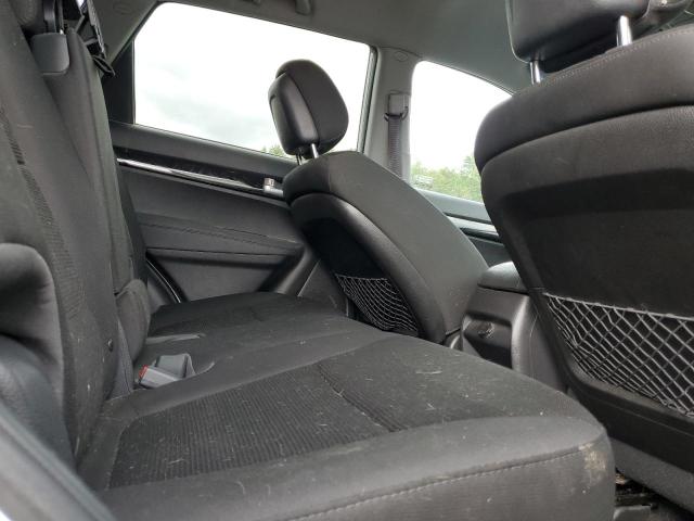 2015 KIA SORENTO LX 5XYKTCA65FG637702