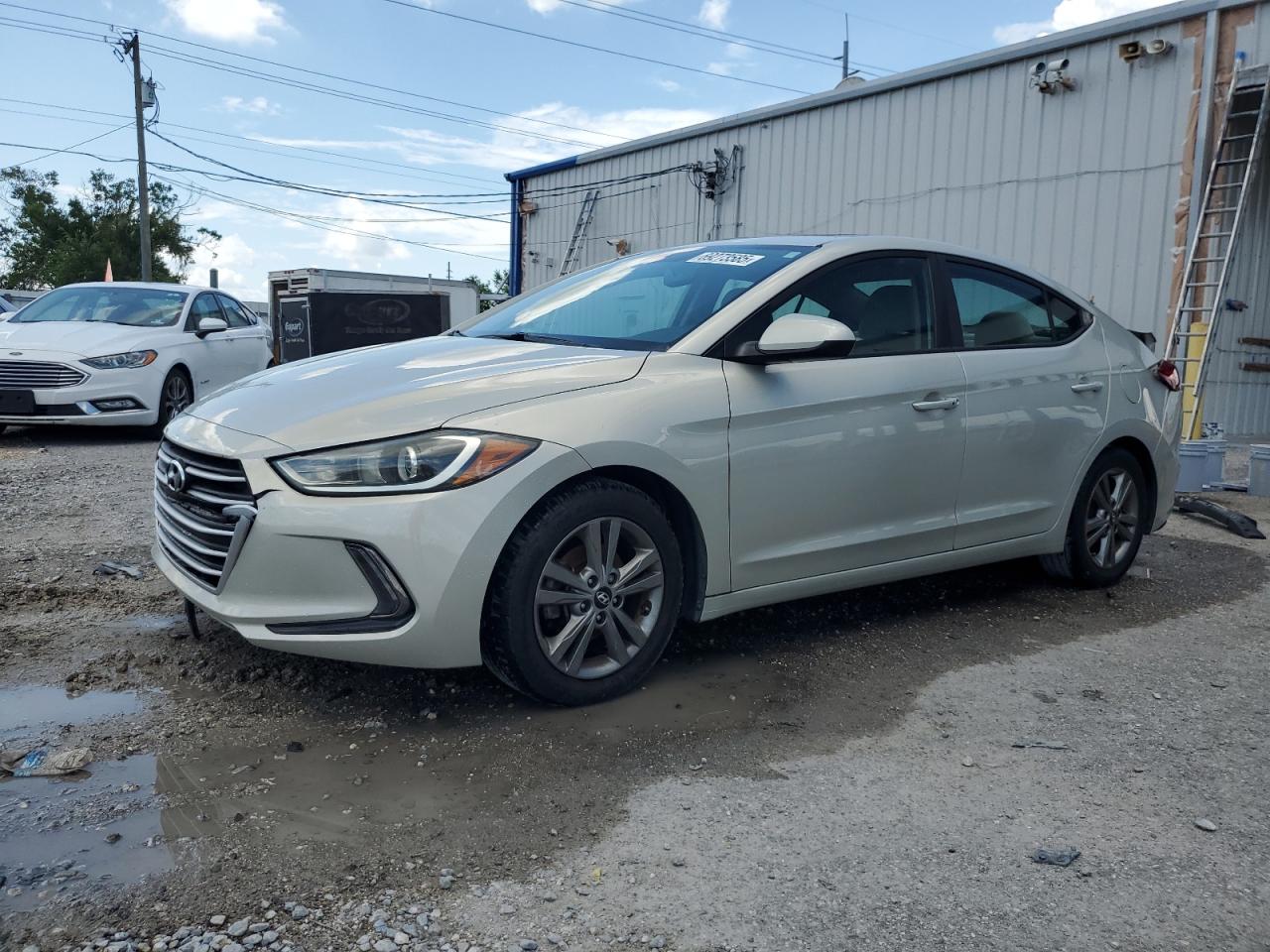 HYUNDAI ELANTRA SEL