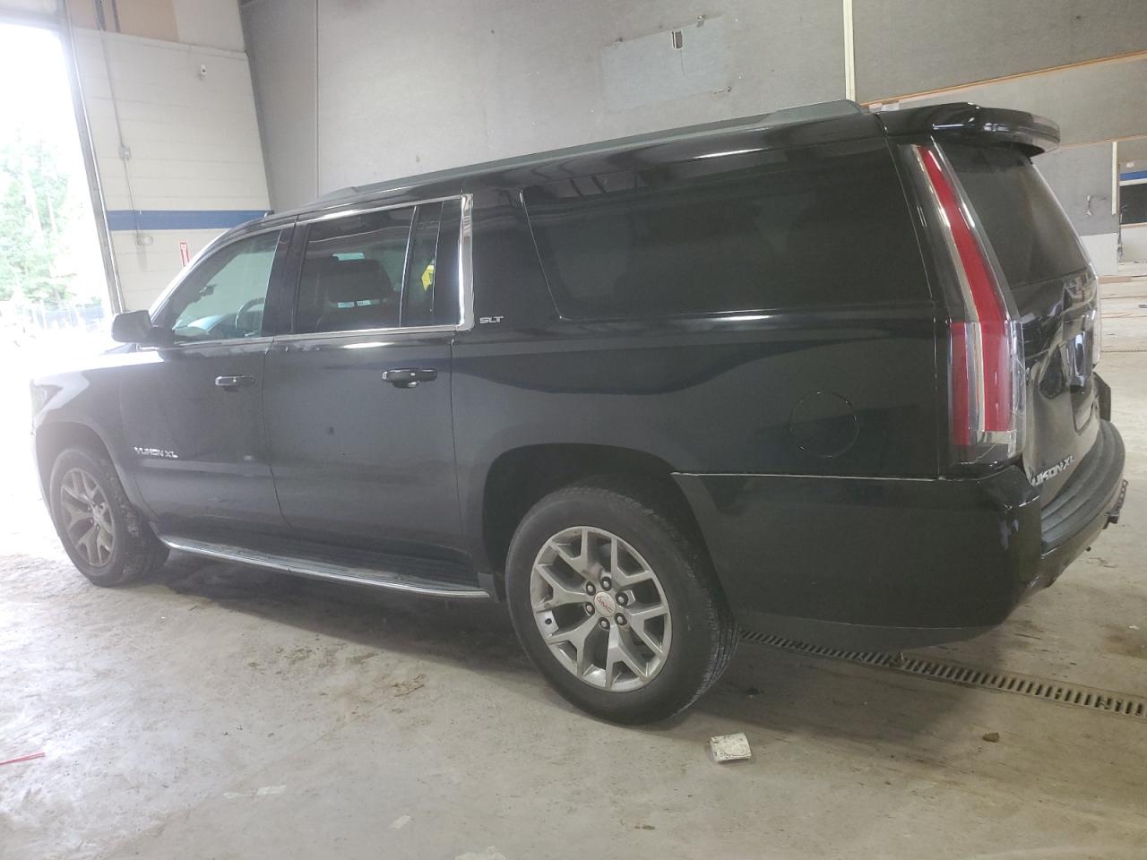 GMC YUKON K1500 SLT