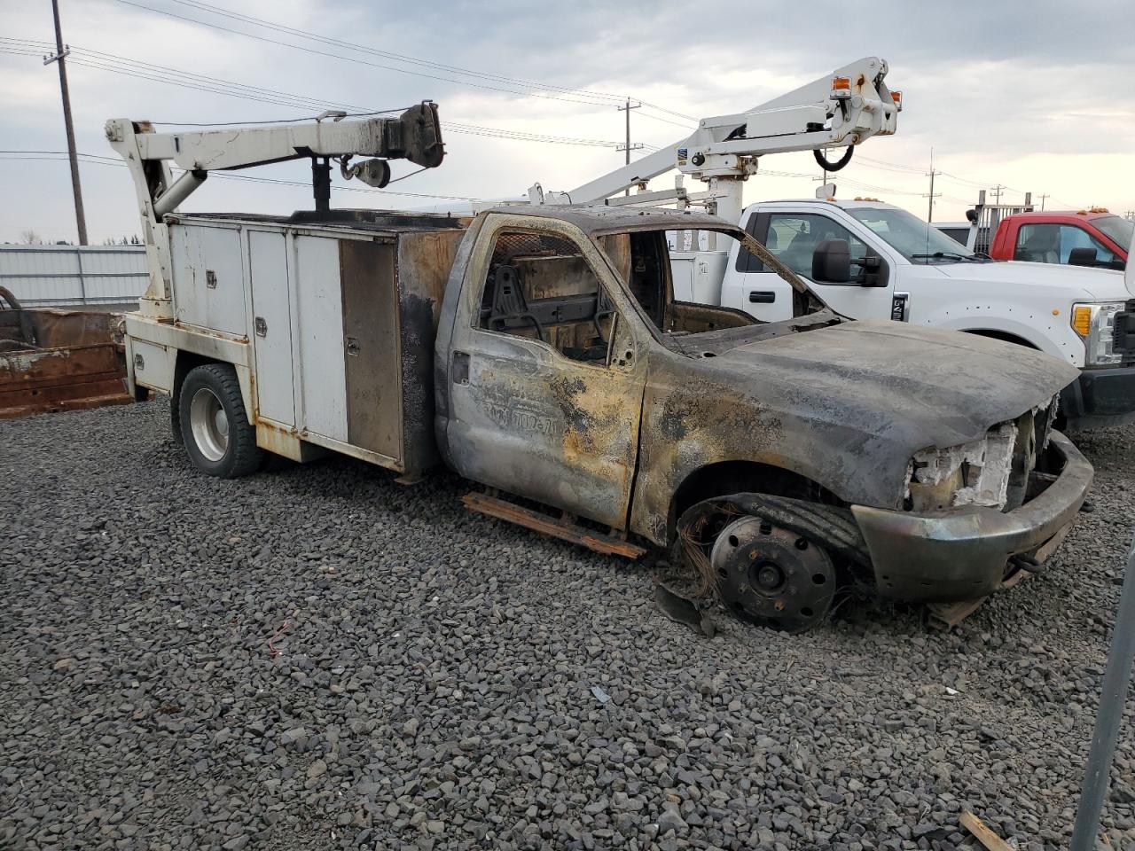 Lot #3318940921 2002 FORD F550 SUPER