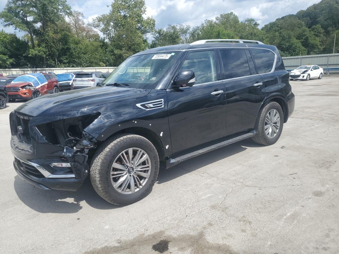 INFINITI QX80 LUXE