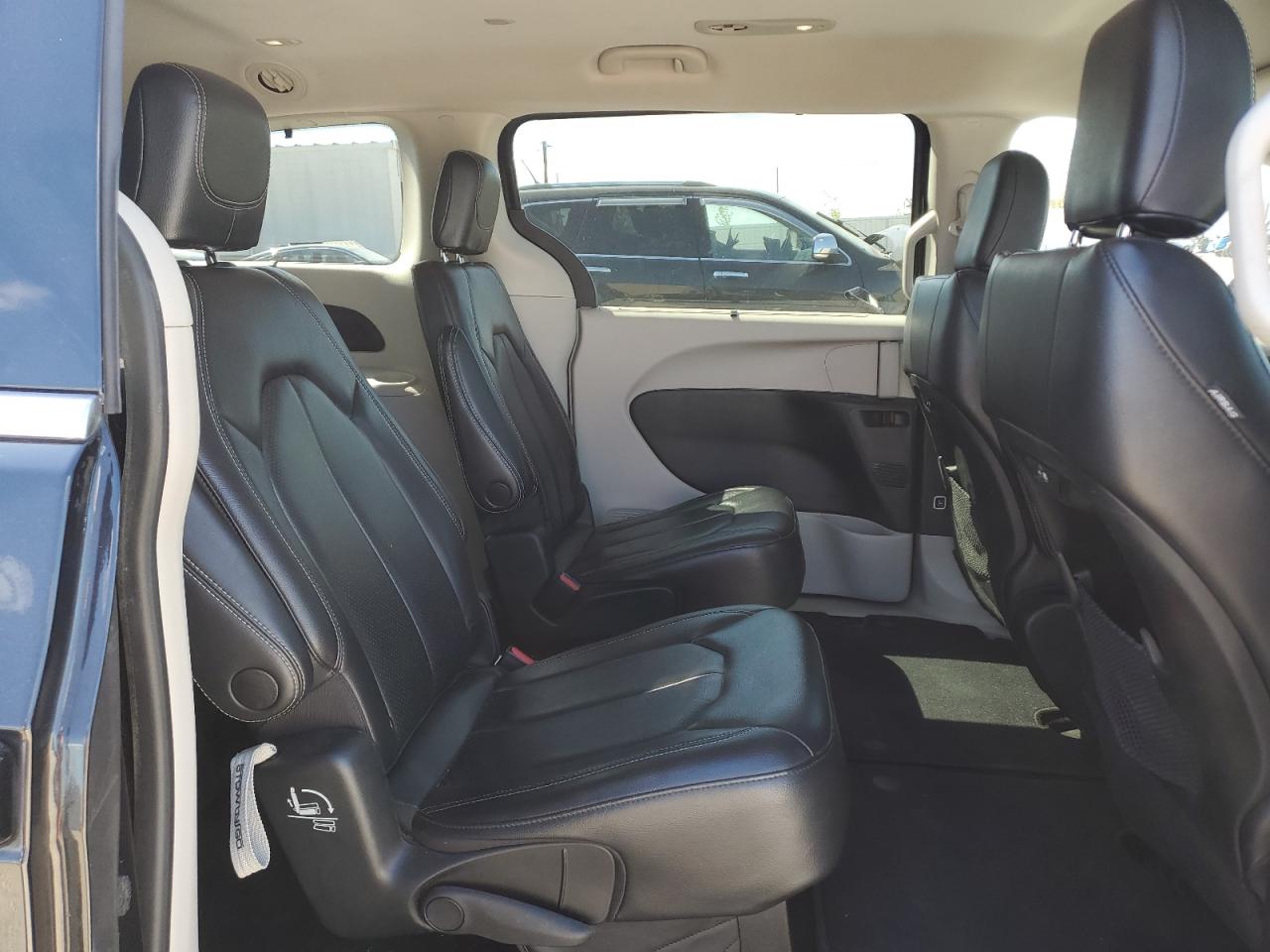 Lot #3230771161 2022 CHRYSLER PACIFICA T