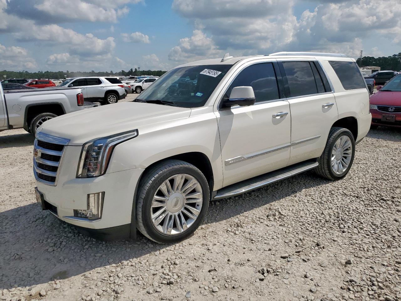 CADILLAC ESCALADE LUXURY
