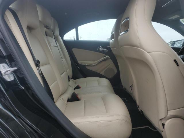 2018 MERCEDES-BENZ CLA 250 4M WDDSJ4GB8JN607035