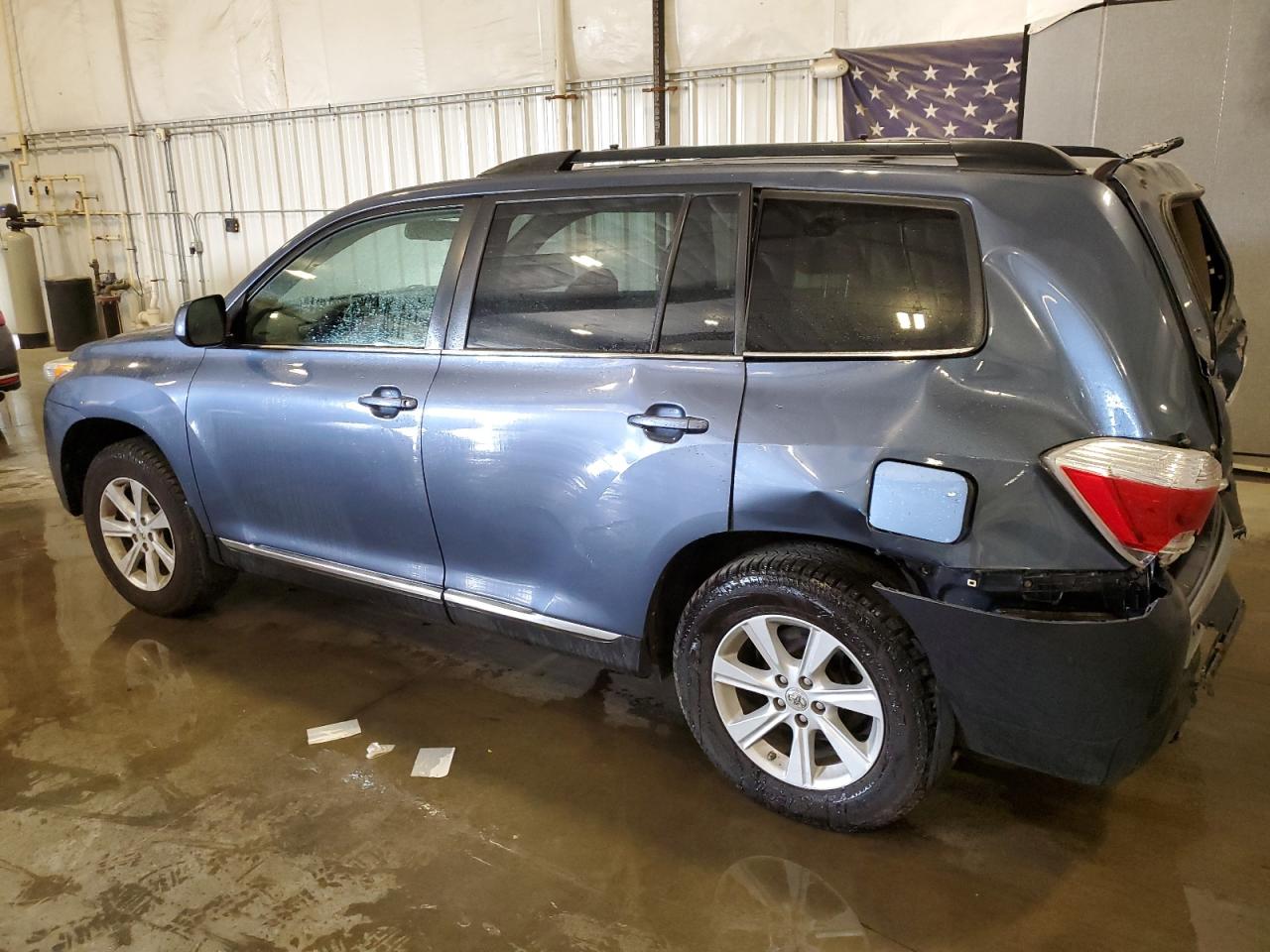 TOYOTA HIGHLANDER BASE