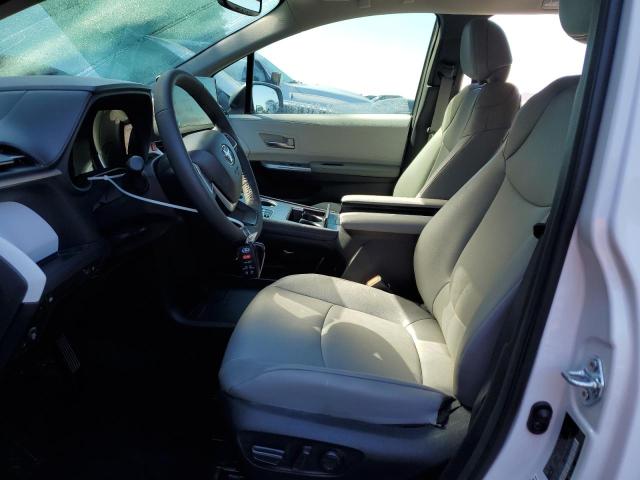 2025 TOYOTA SIENNA XLE 5TDYRKEC2SS258012