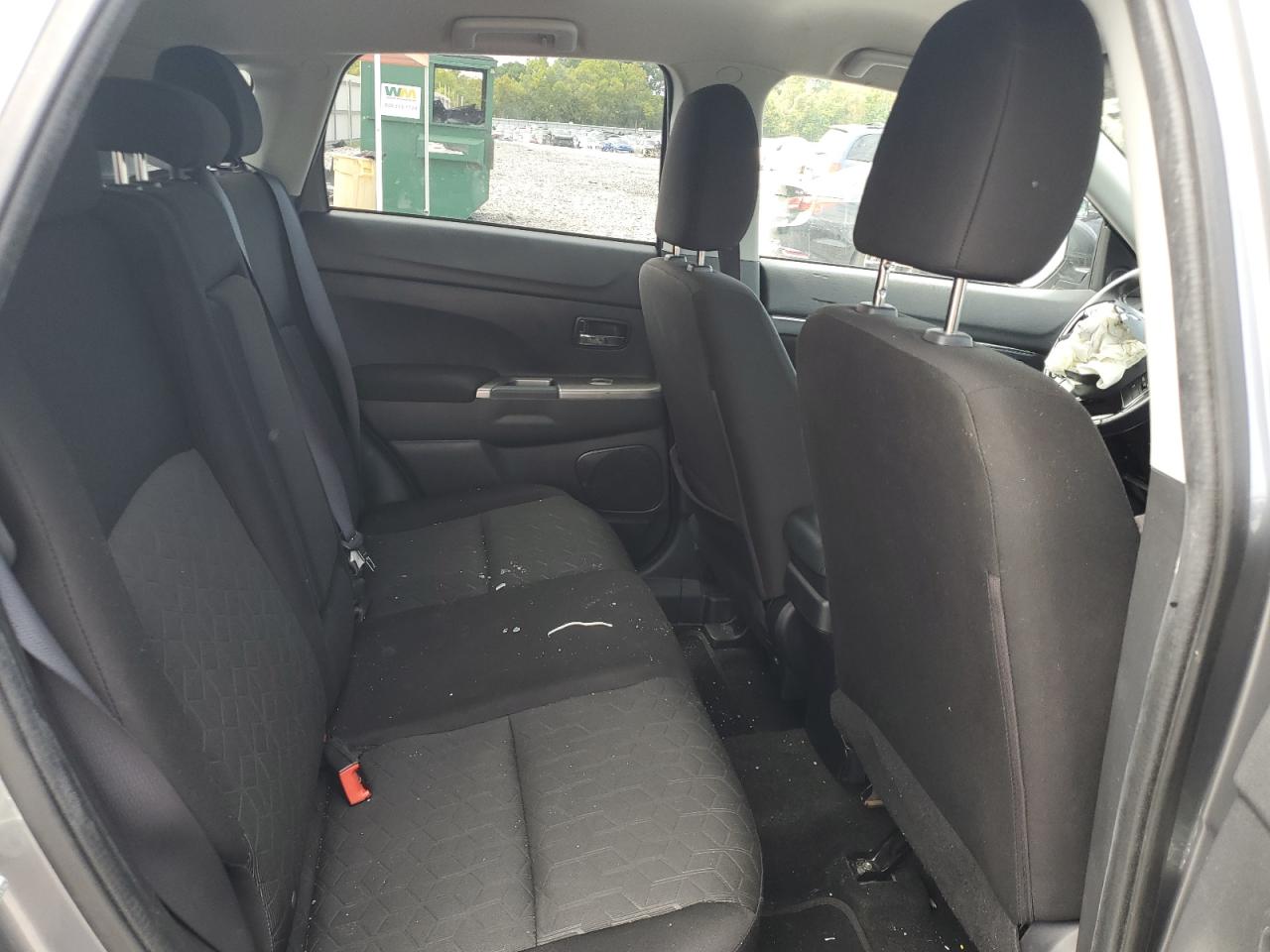 MITSUBISHI OUTLANDER ES