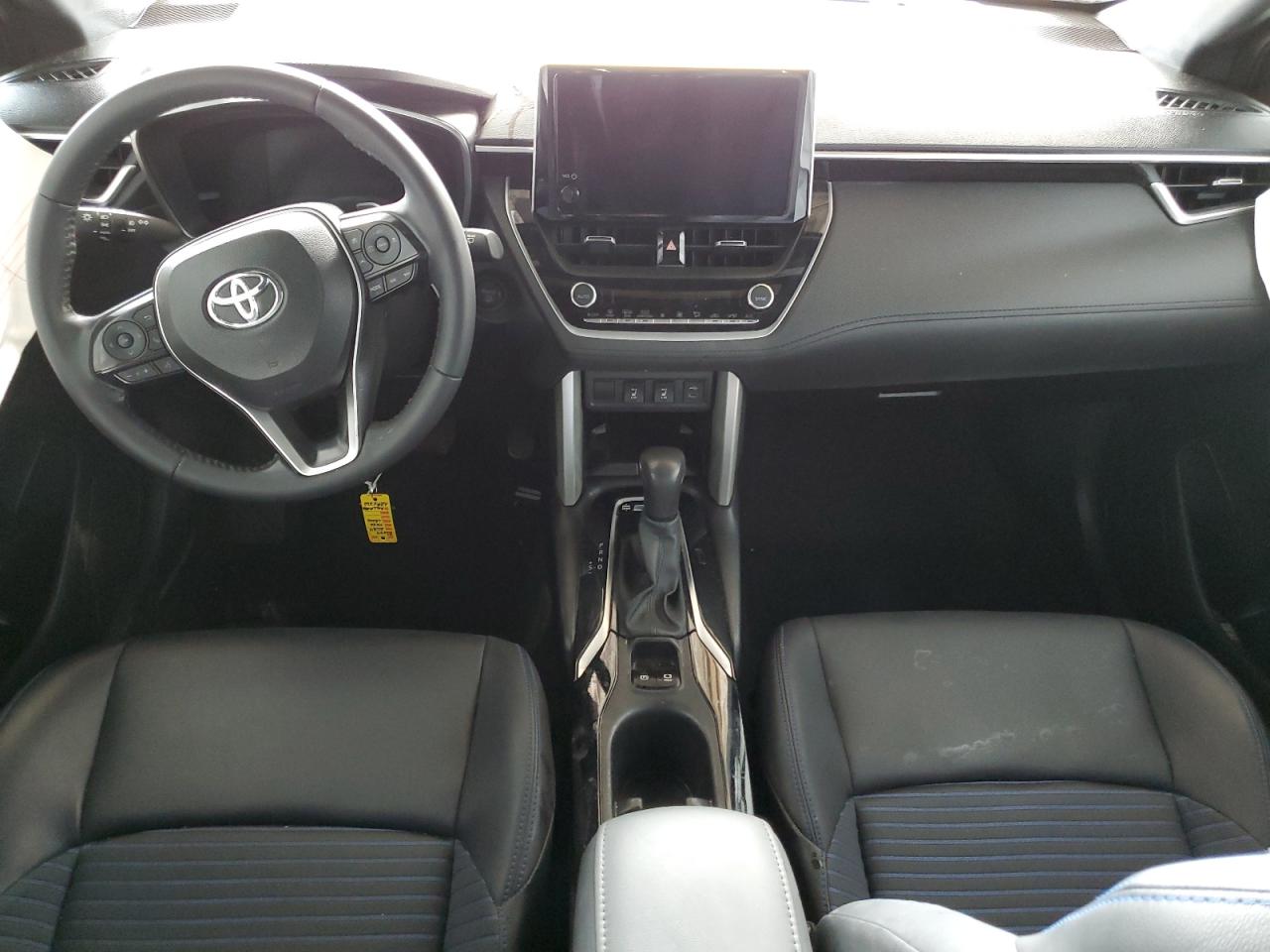 TOYOTA COROLLA CROSS SE