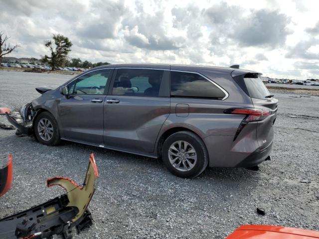 2022 TOYOTA SIENNA XLE 5TDYRKEC3NS130463