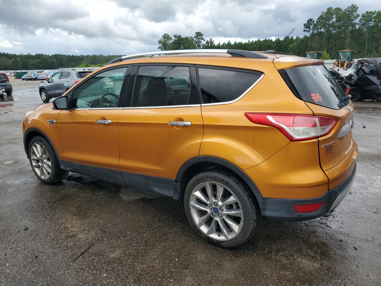 FORD ESCAPE SE