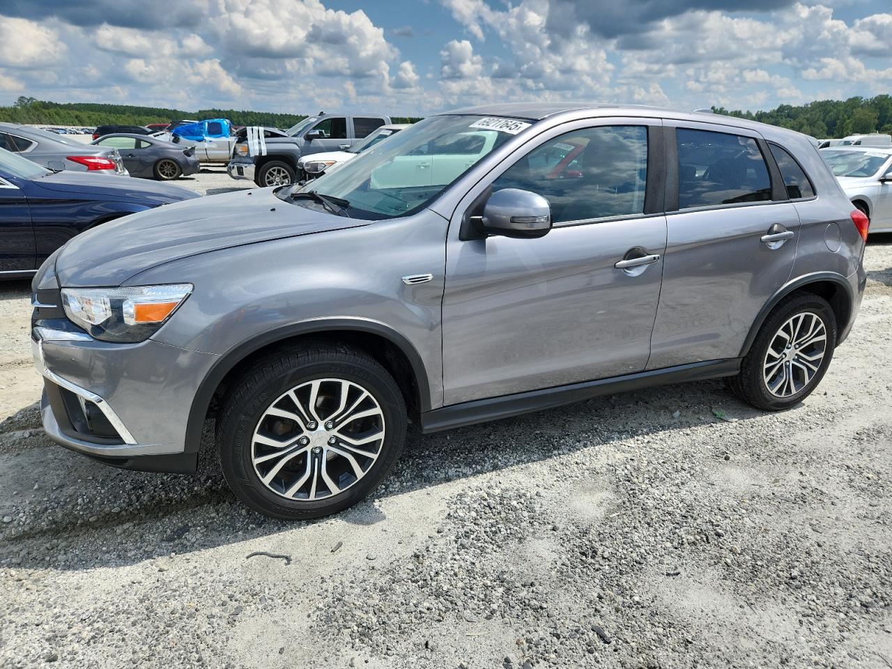 MITSUBISHI OUTLANDER ES