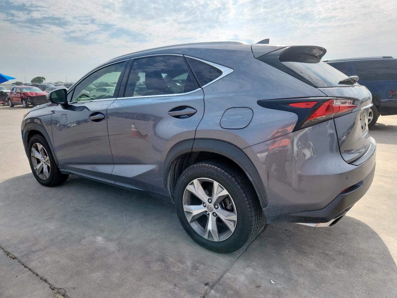 LEXUS NX 200T BASE