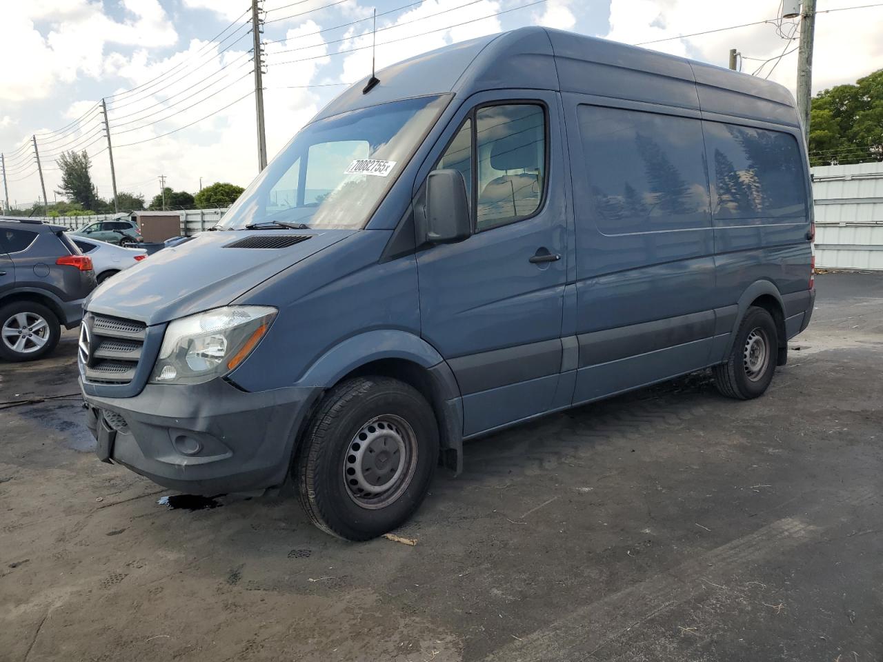 MERCEDES-BENZ SPRINTER 2500