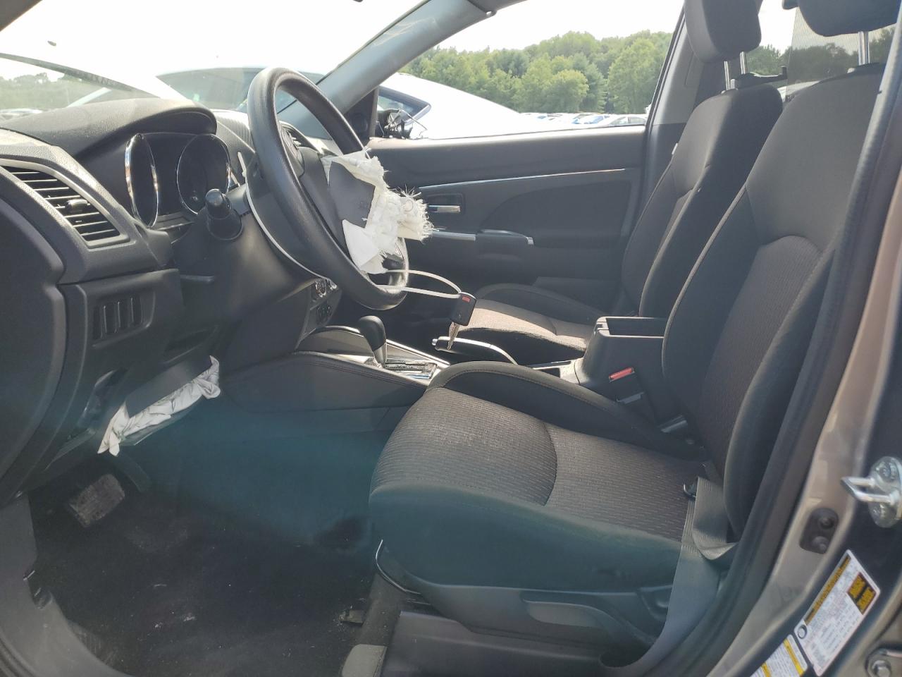 MITSUBISHI OUTLANDER ES