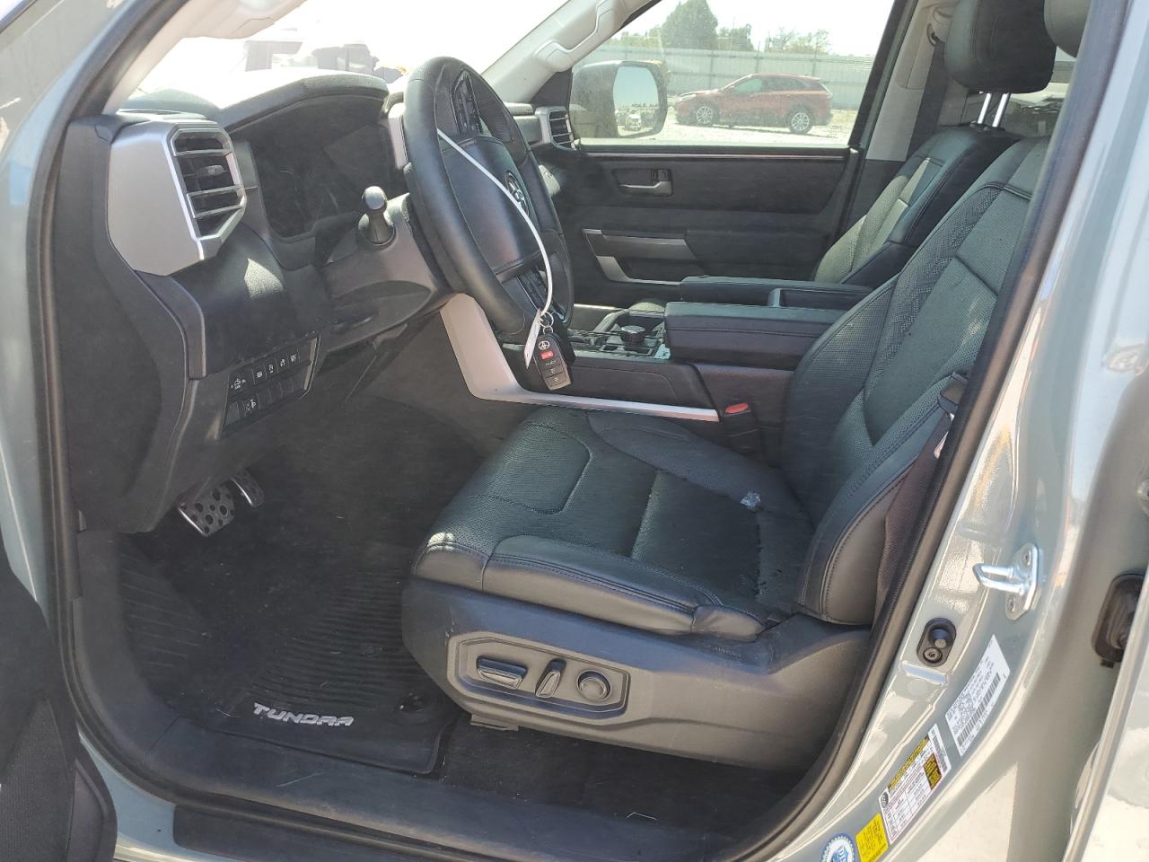 TOYOTA TUNDRA CREWMAX SR