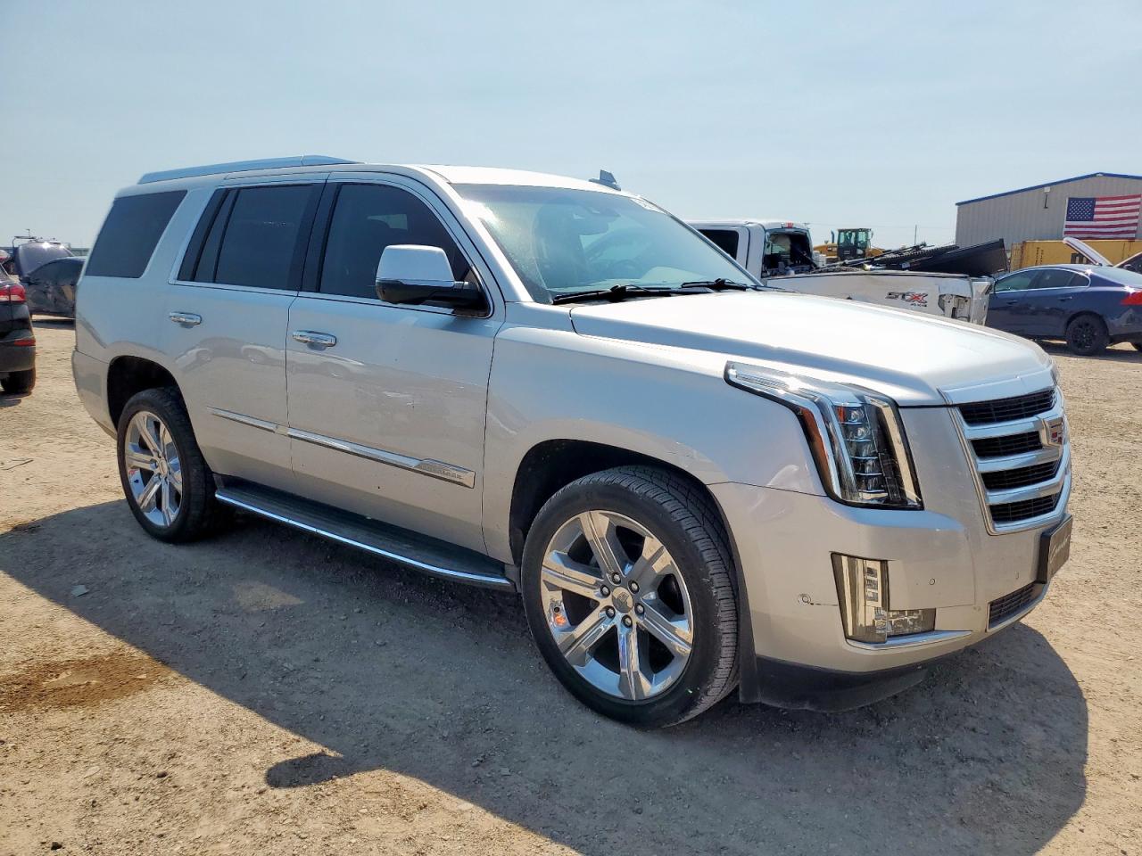 CADILLAC ESCALADE PREMIUM LUXURY