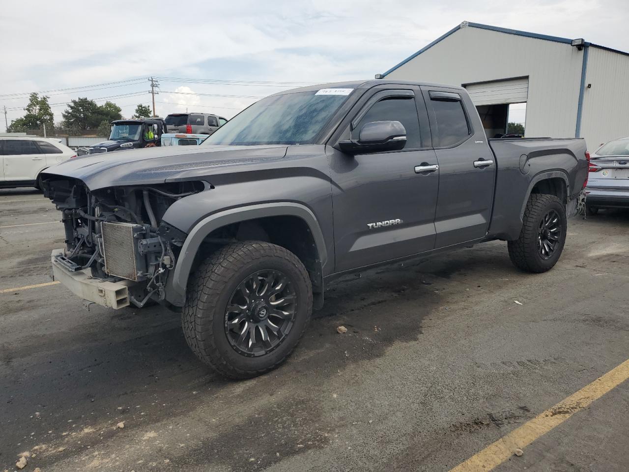 TOYOTA TUNDRA DOUBLE CAB LIMITED
