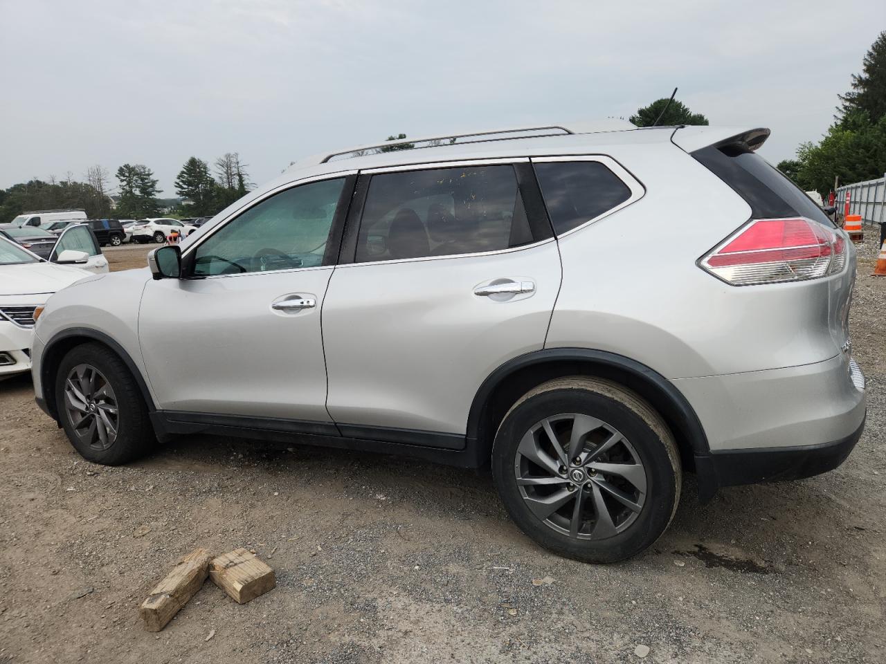Lot #3298087167 2016 NISSAN ROGUE S