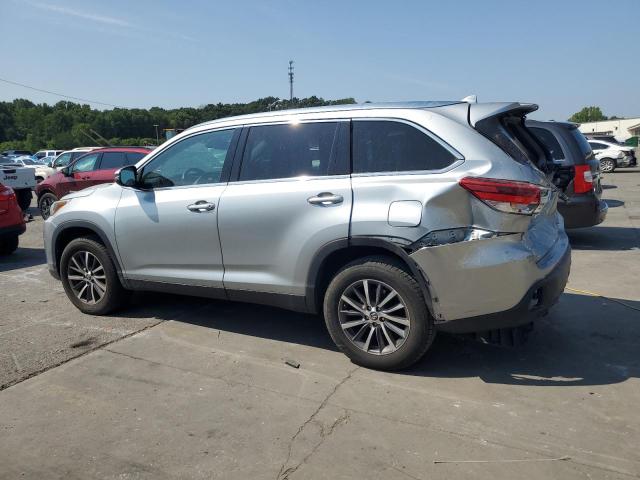2019 TOYOTA HIGHLANDER 5TDKZRFH8KS555407