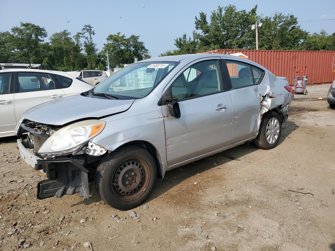 NISSAN VERSA S