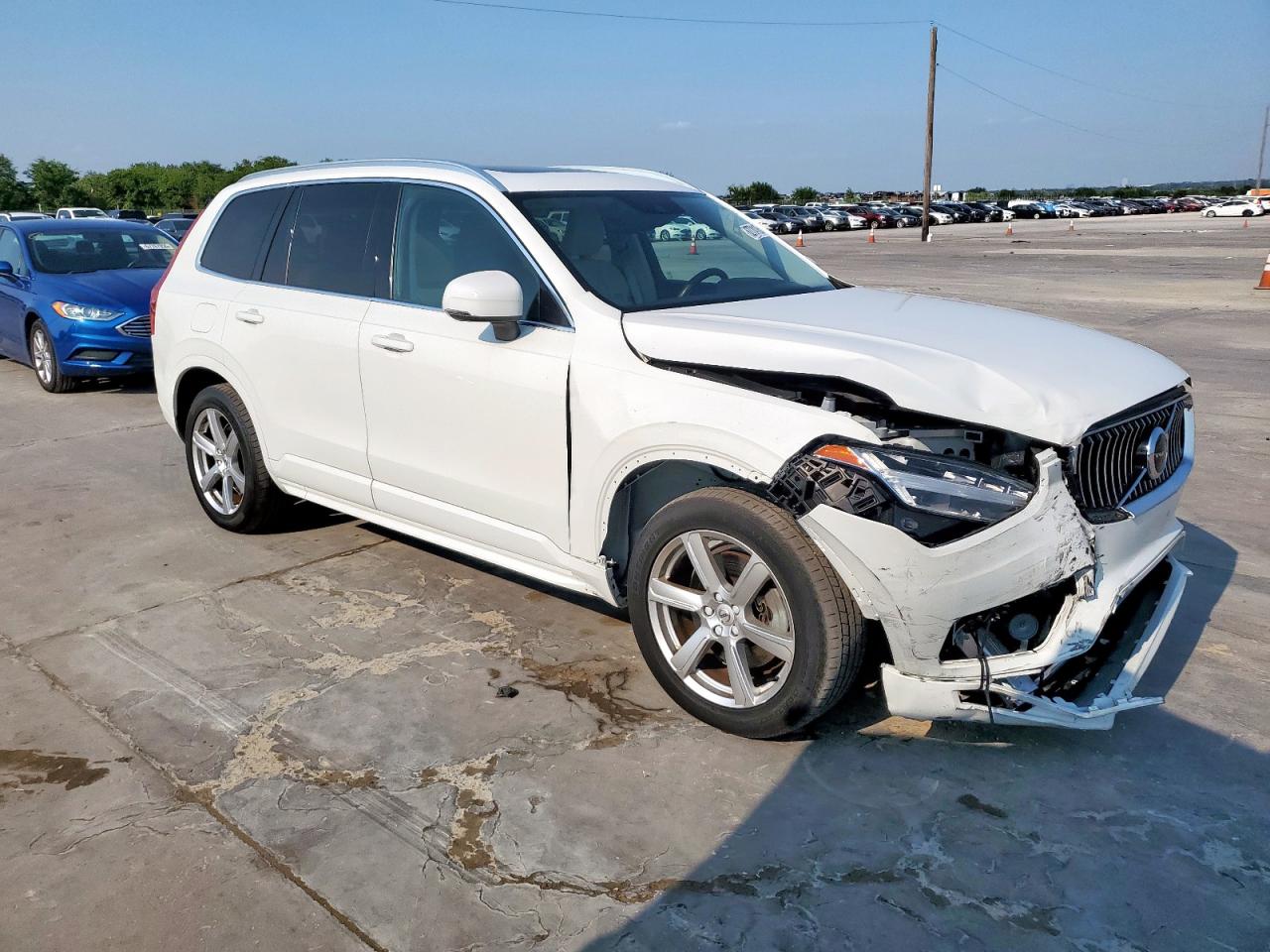 VOLVO XC90 T6 MOMENTUM