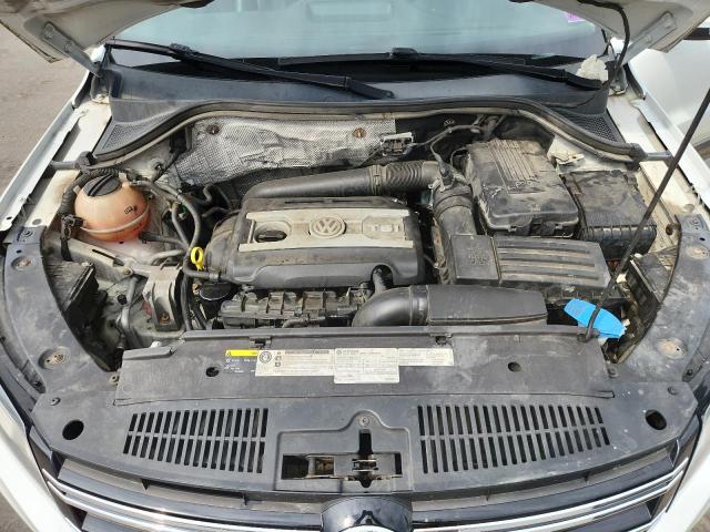 2016 VOLKSWAGEN TIGUAN S - WVGAV7AX8GW505619