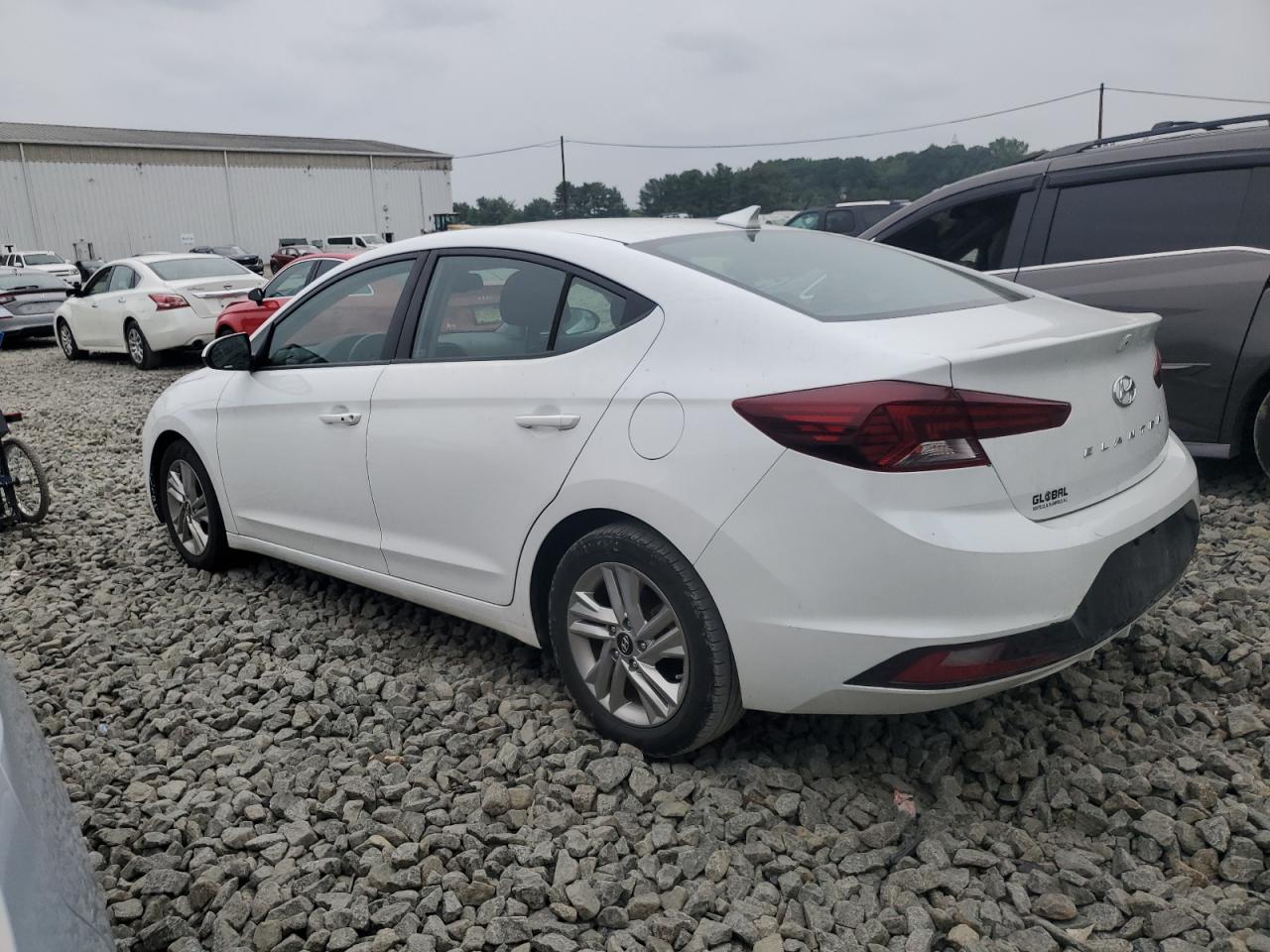 HYUNDAI ELANTRA SEL