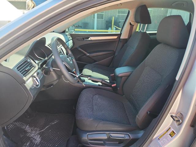 2017 VOLKSWAGEN PASSAT S 1VWAT7A35HC042880