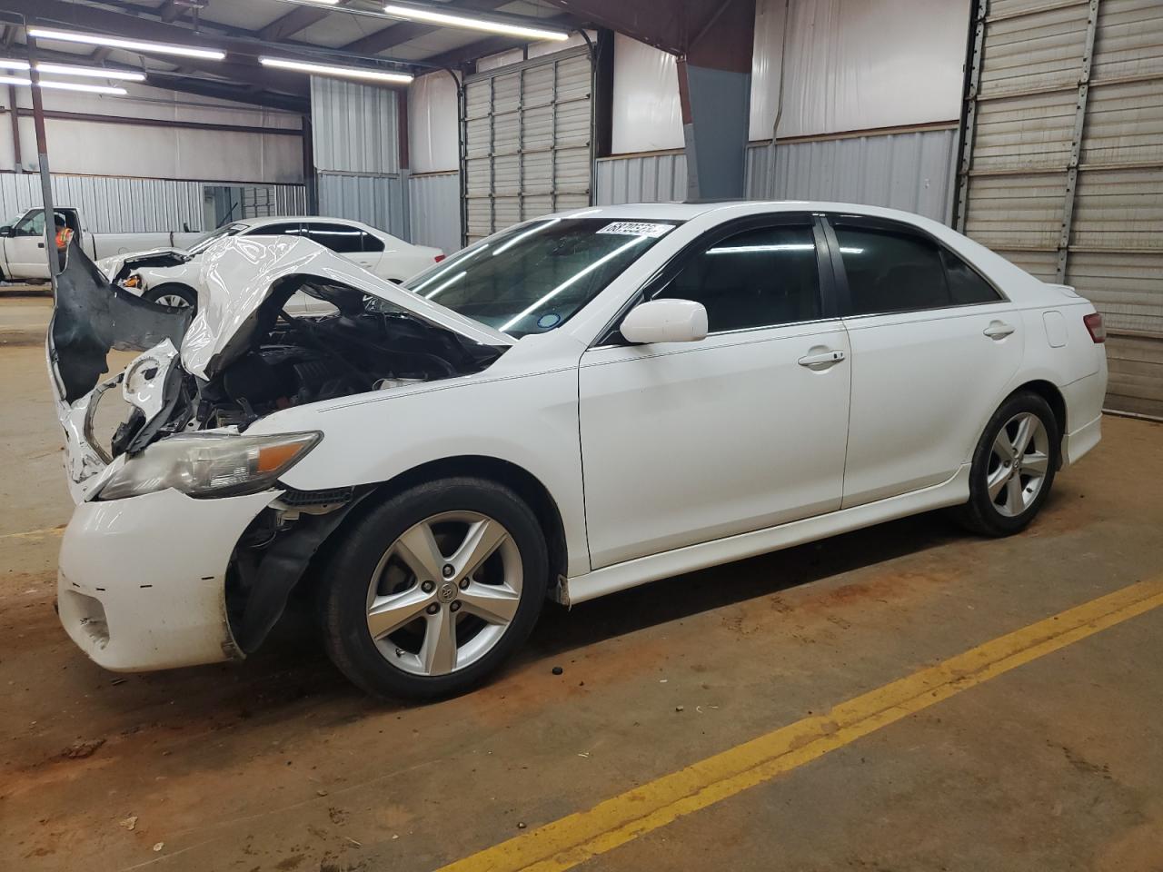 TOYOTA CAMRY BASE