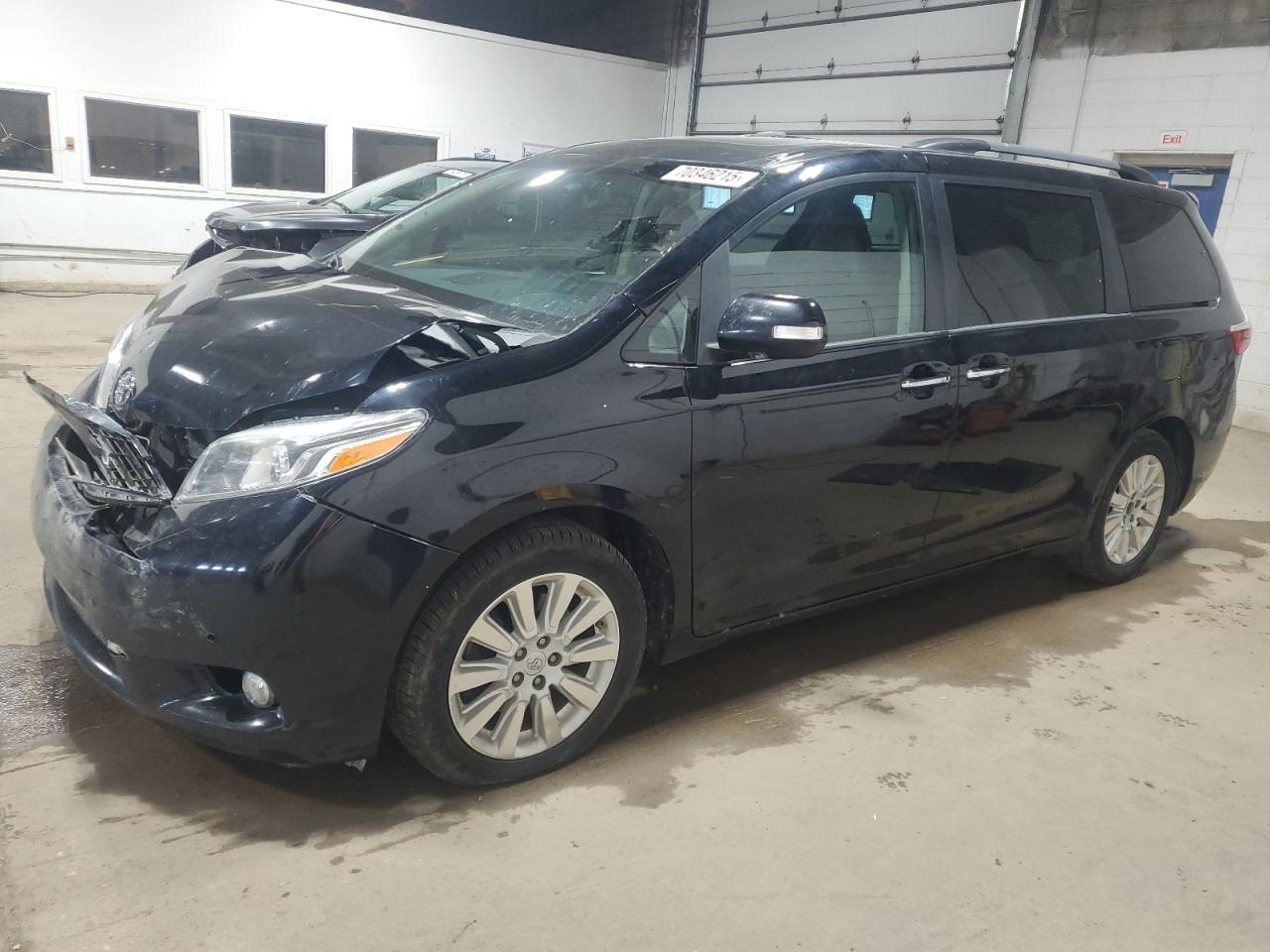 TOYOTA SIENNA XLE
