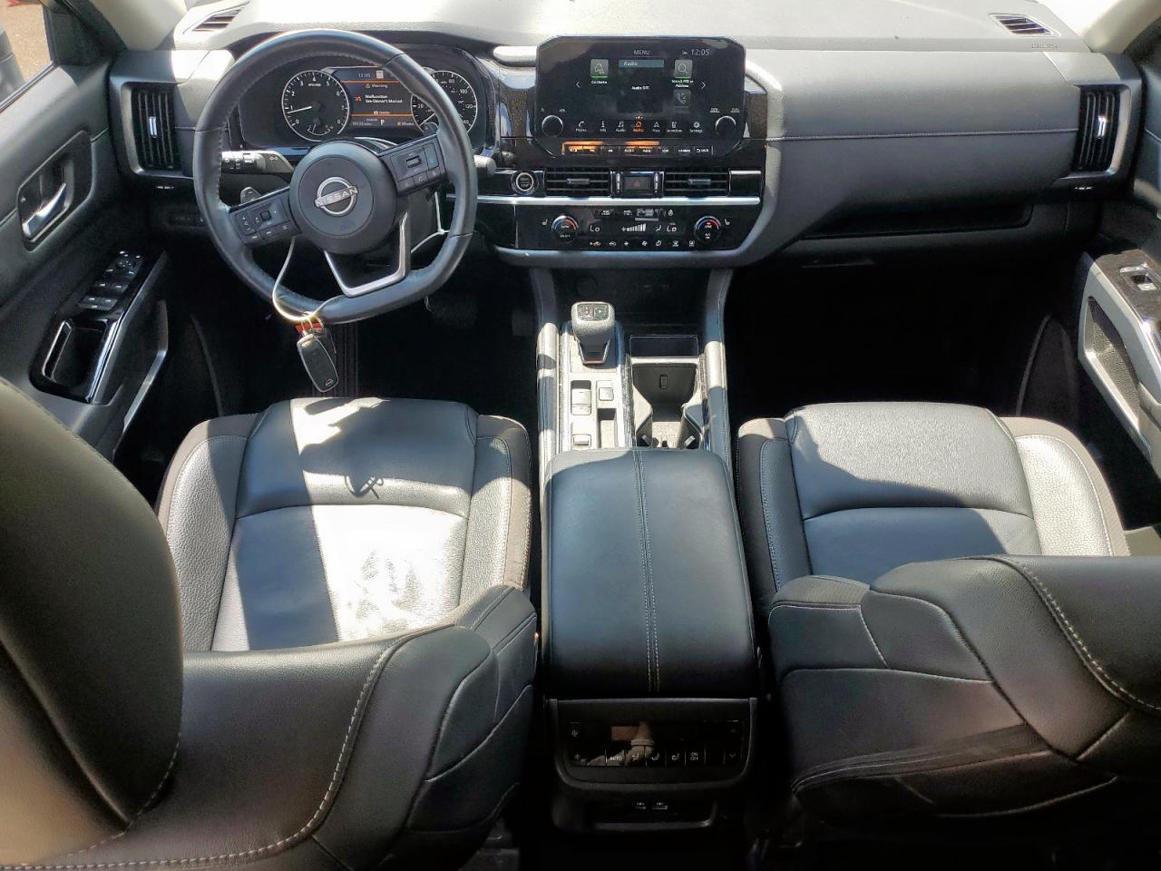 NISSAN PATHFINDER SL