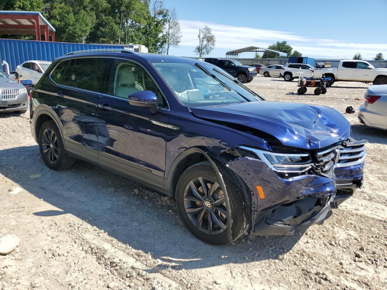 VOLKSWAGEN TIGUAN SE