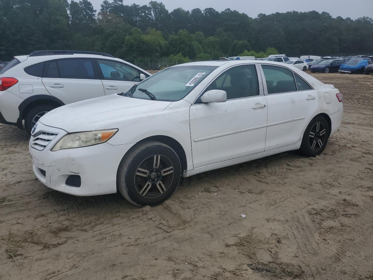 TOYOTA CAMRY BASE